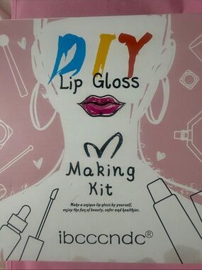 DIY Lip Gloss Making Kit - Pink Graphics